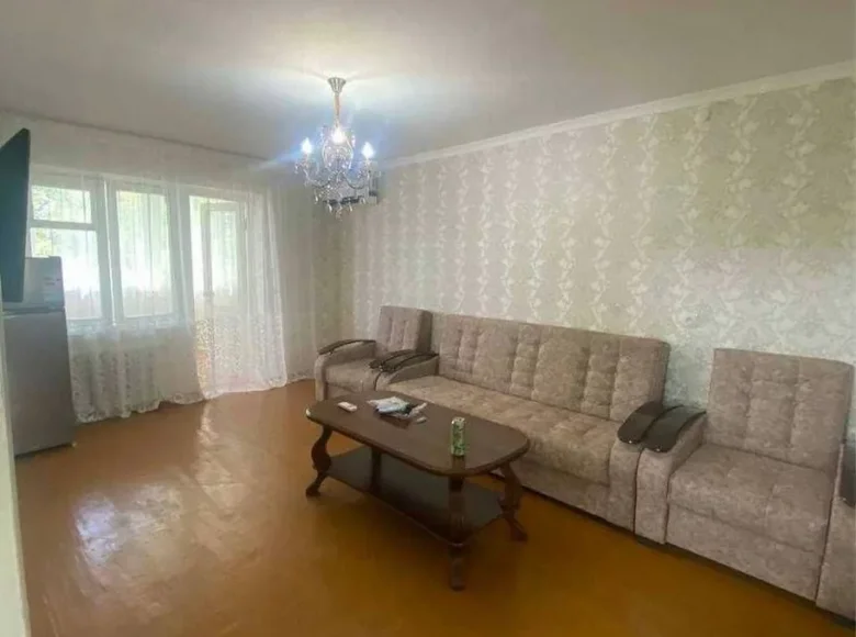 Kvartira 3 xonalar 68 m² Toshkentda