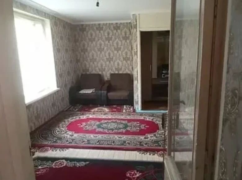 Kvartira 1 xona 40 m² Toshkentda