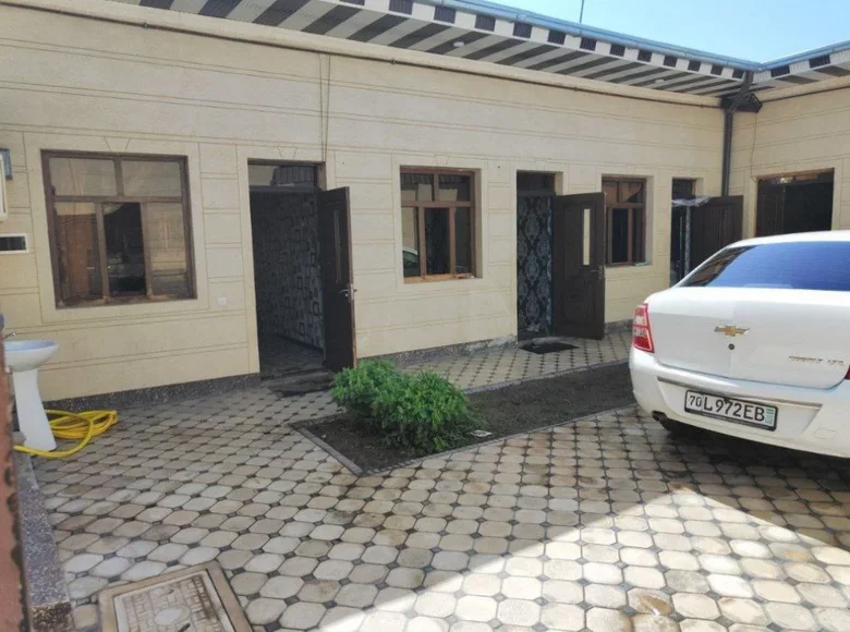 Дом 1 комната 25 м² в Ташкенте, Узбекистан