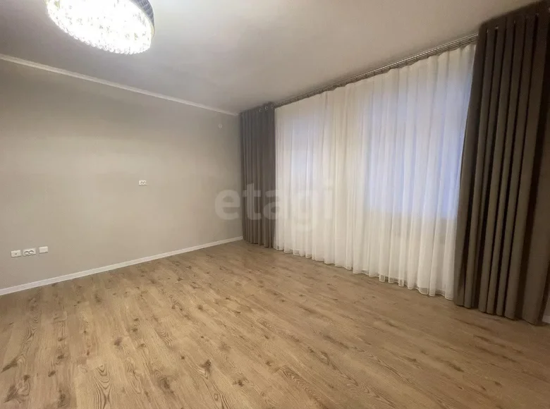 Kvartira 66 m² Toshkentda