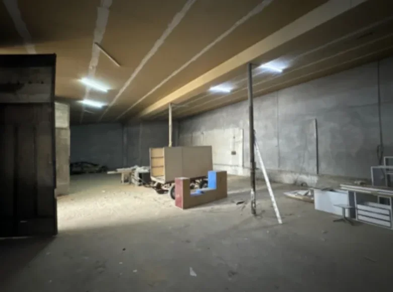 Коммерческое помещение 215 215 м² в Ташкенте, Узбекистан