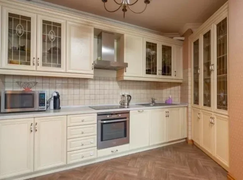 Квартира 3 комнаты 95 м² в Ташкенте, Узбекистан
