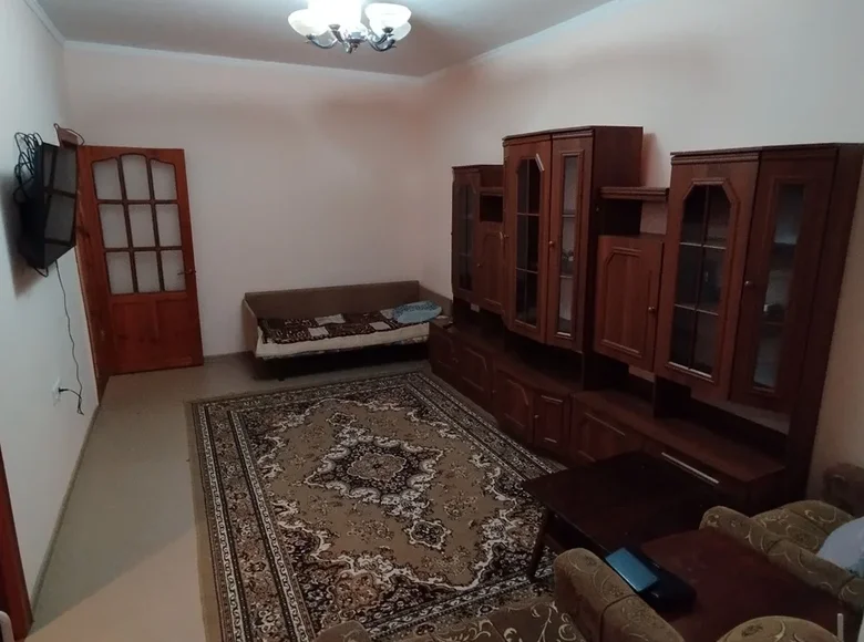Kvartira 1 xona 40 m² Toshkentda, Oʻzbekiston
