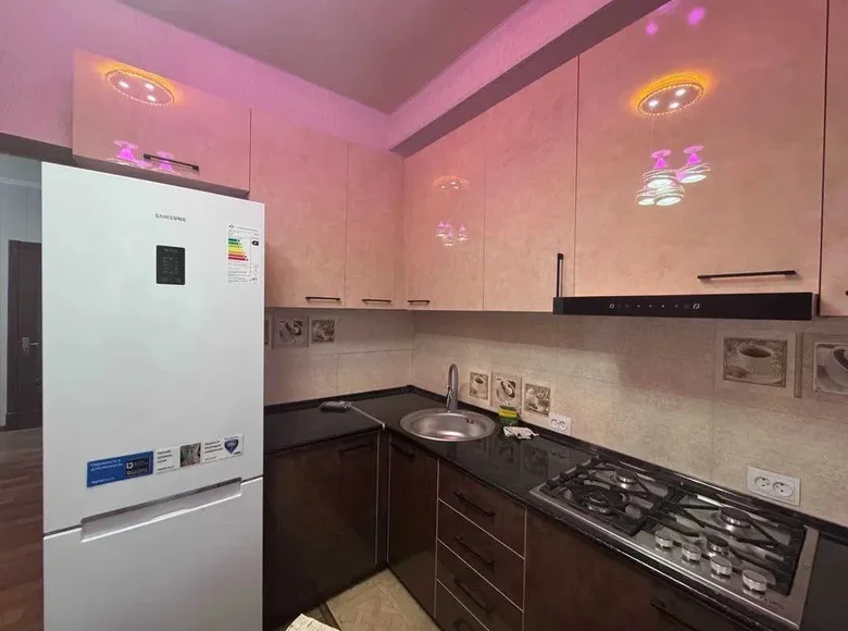 Квартира 2 комнаты 60 м² Ташкент, Узбекистан