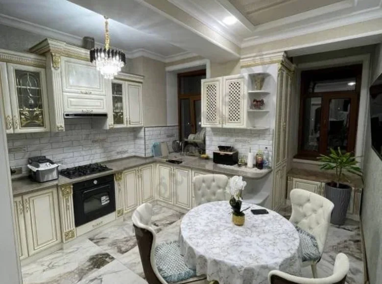 Квартира 3 комнаты 140 м² Ташкент, Узбекистан