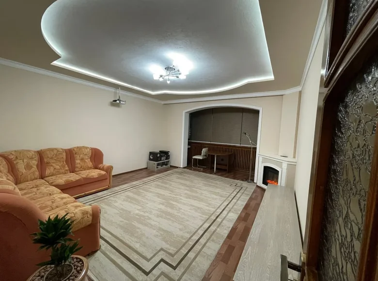 Kvartira 2 xonalar 65 m² Toshkentda