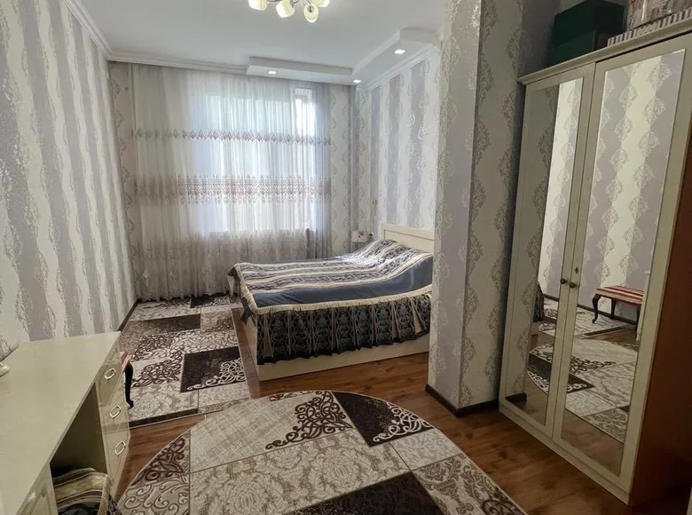 Kvartira 3 xonalar 105 m² Toshkentda