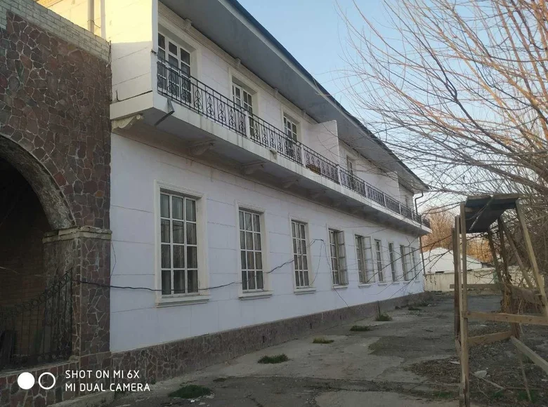 Tijorat 900 m² Yangibazar