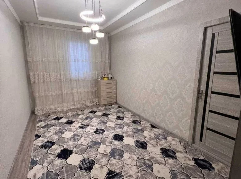 Kvartira 1 xona 42 m² Toshkentda