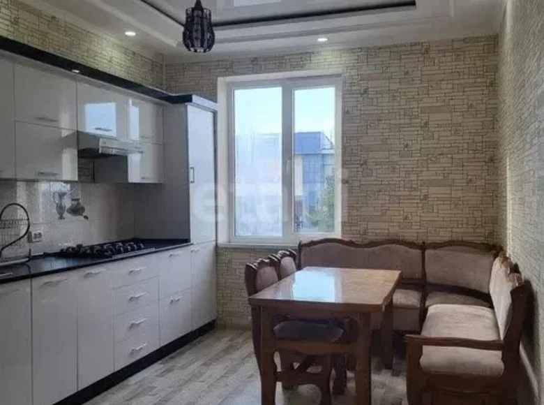 Kvartira 2 xonalar 60 m² Samarqandda