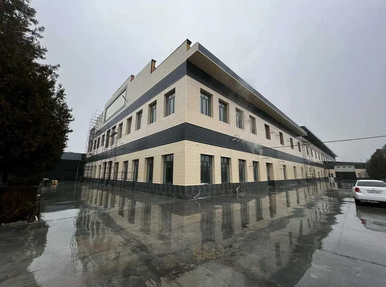 Коммерческое помещение 14 000 м² в Ташкенте, Узбекистан