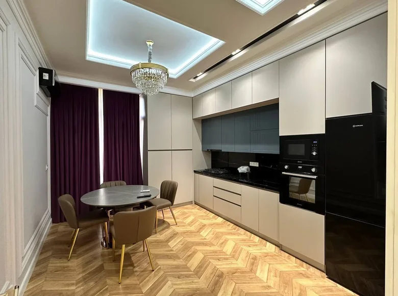Kvartira 3 xonalar 118 m² Toshkentda