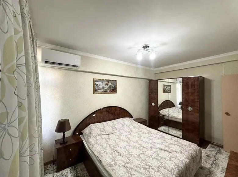 Kvartira 4 xonalar 83 m² in Uchquduq tumani, Oʻzbekiston