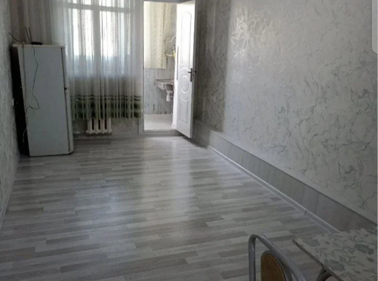 Сдаем свою галарейку в кирпичном доме напротив академического лицея