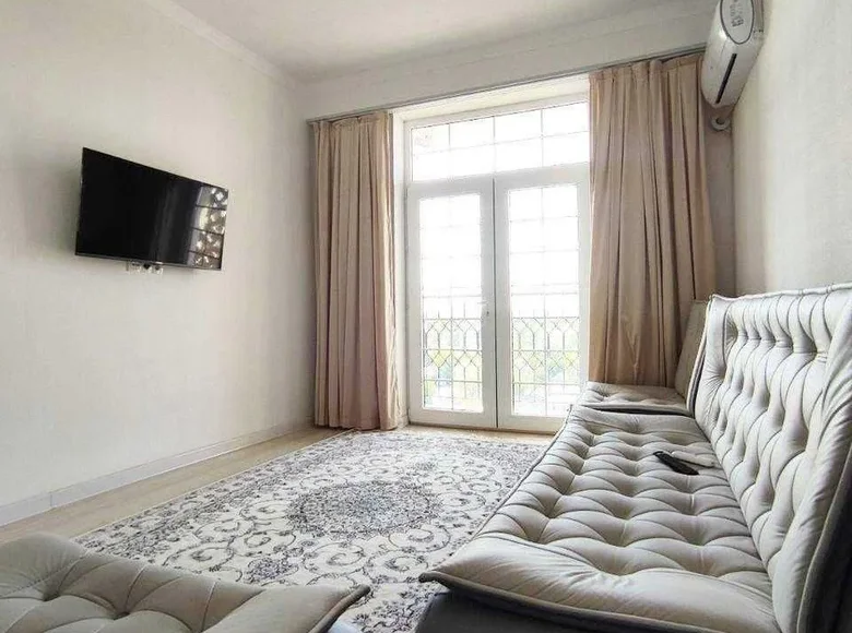Квартира 6 комнат 138 м² в Ташкенте, Узбекистан