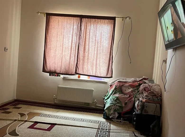 Kvartira 32 m² in Tomdi tumani