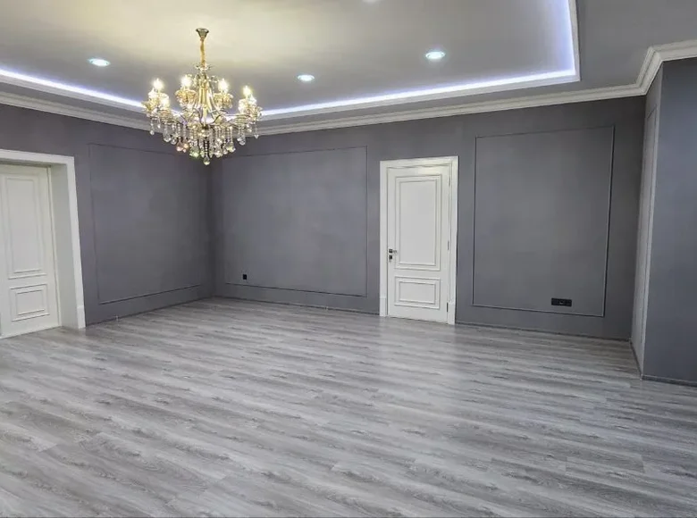 Kvartira 3 xonalar 182 m² Toshkentda