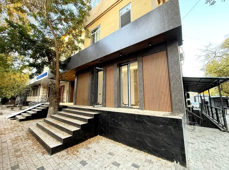 Коммерческое помещение 3 комнаты 90 м² в Ташкенте, Узбекистан
