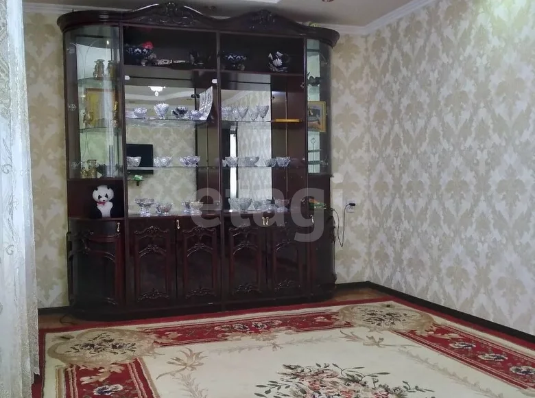 Kvartira 69 m² Chirchiqda