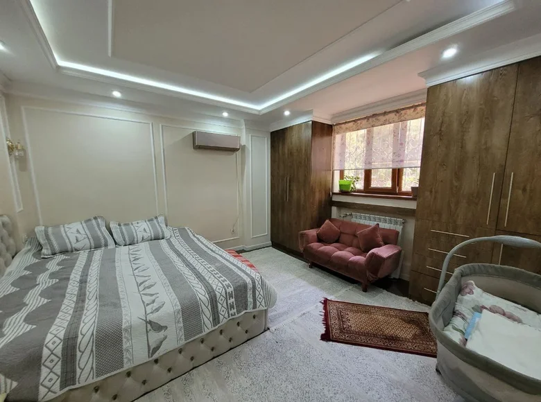 Kvartira 2 xonalar 84 m² Toshkentda