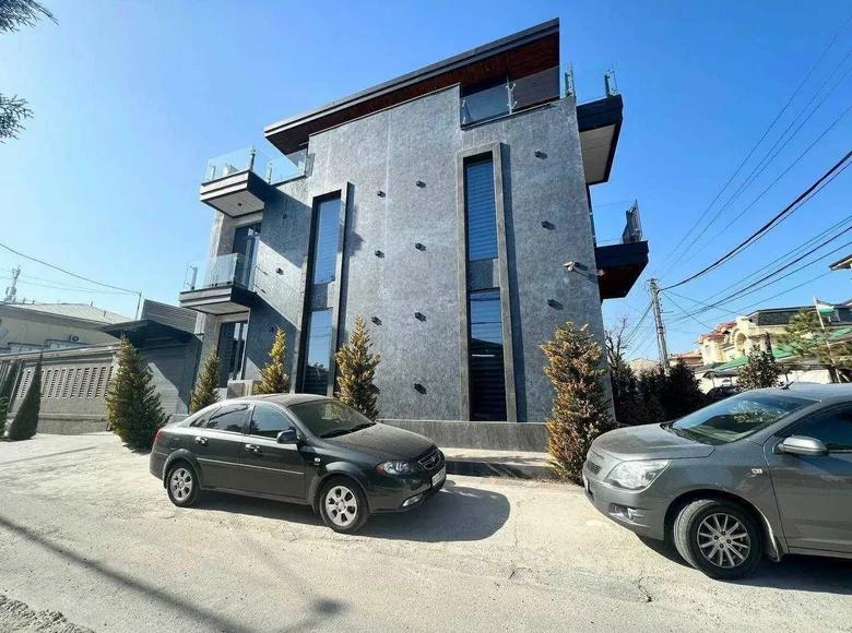 Tijorat 580 m² Toshkent