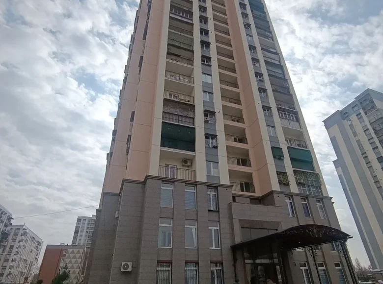 Kvartira 2 xonalar 70 m² Toshkentda