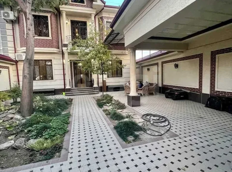 Дом 7 комнат 350 м² в Ташкенте, Узбекистан