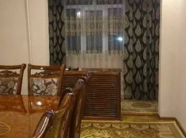 Kvartira 3 xonalar 68 m² Toshkentda