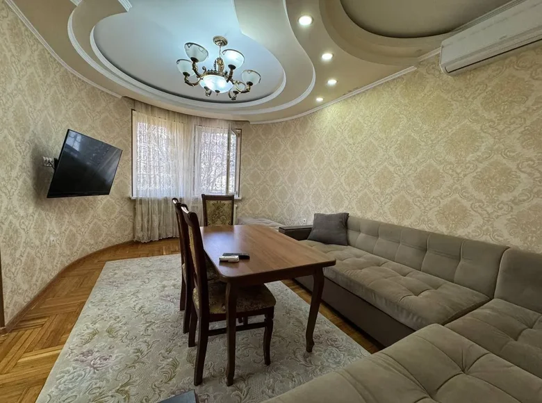 Studiya kvartirasi 3 xonalar 75 m² Toshkentda
