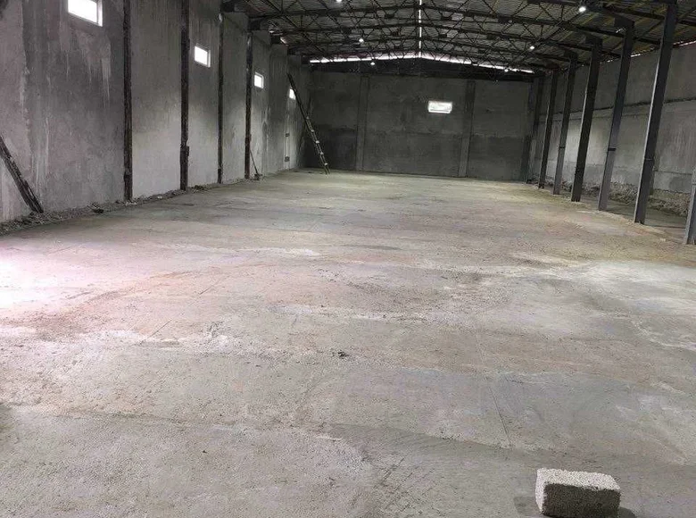 Коммерческое помещение 1 000 м² в Ташкенте, Узбекистан