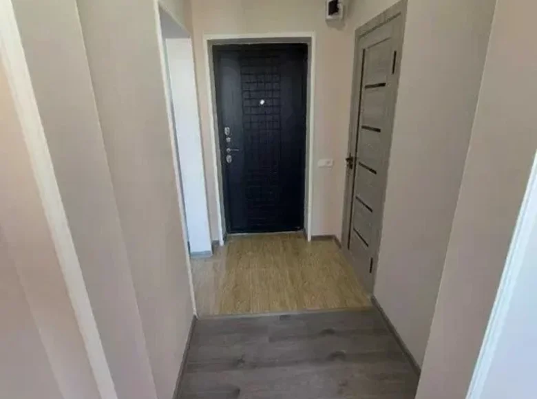 Kvartira 1 xona 32 m² Toshkentda