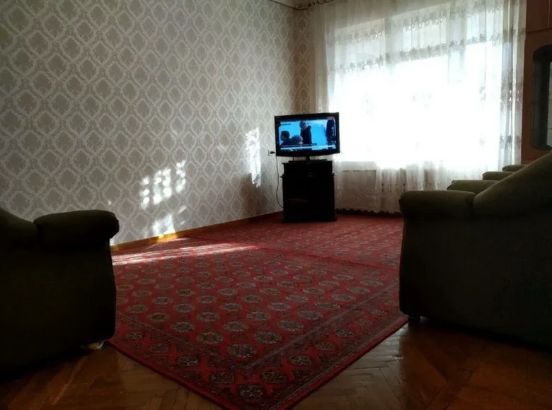 Kvartira 2 xonalar 90 m² Urgenchda