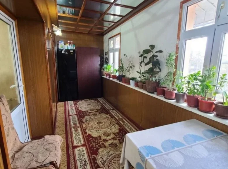 Kvartira 3 xonalar 68 m² Toshkentda