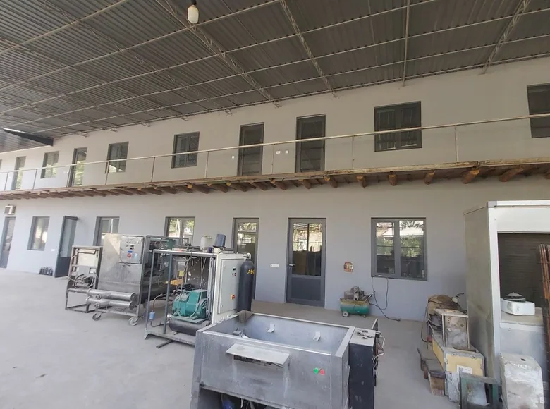 Коммерческое помещение 330 м² в Кухна Кумарык, Узбекистан
