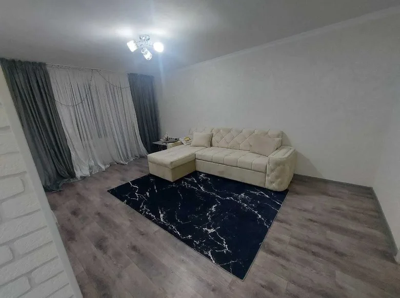 Kvartira 2 xonalar 50 m² in Shaykhontohur Tumani