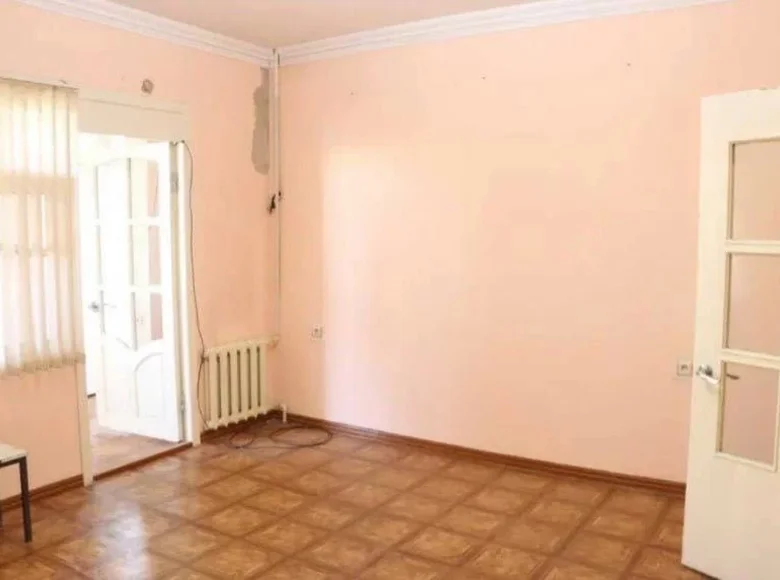 Kvartira 3 xonalar 78 m² Toshkentda