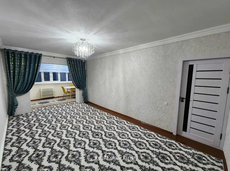 Kvartira 3 xonalar 58 m² Samarqandda