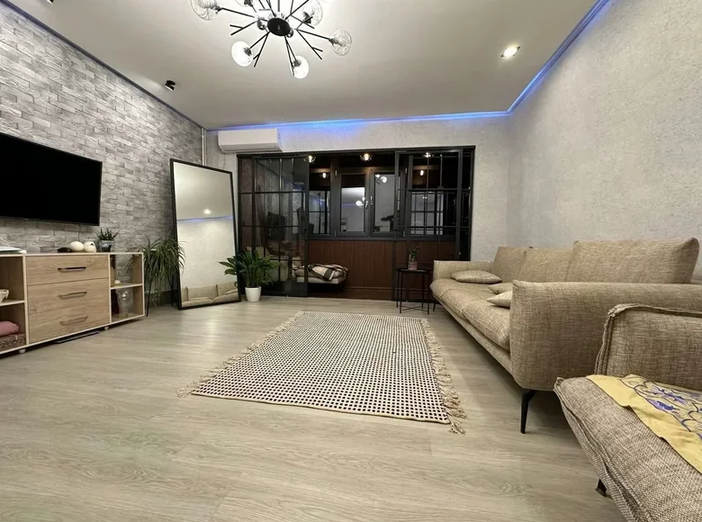 Kvartira 3 xonalar 75 m² Toshkentda