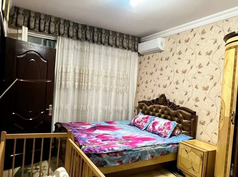 Kvartira 1 xona 38 m² Toshkentda