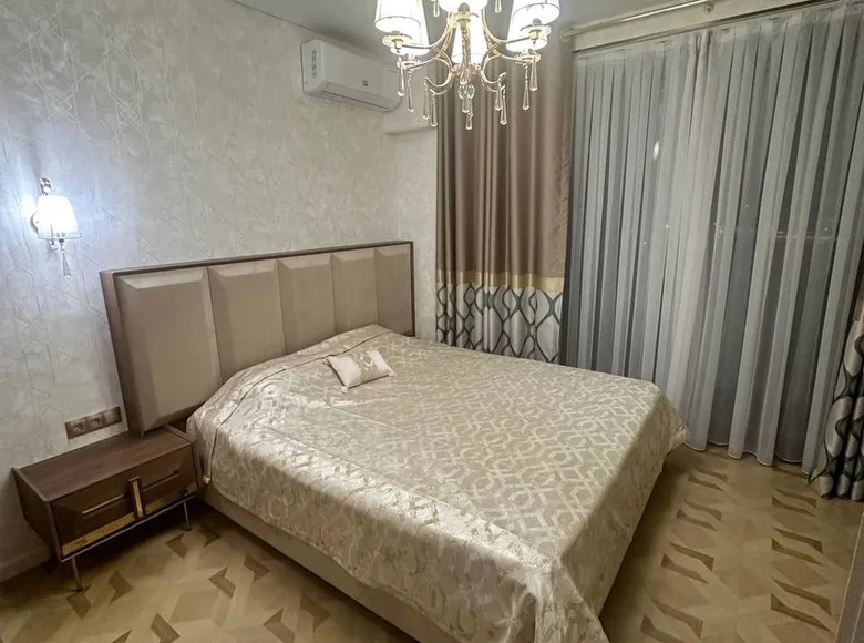 Kvartira 2 xonalar 72 m² Toshkentda