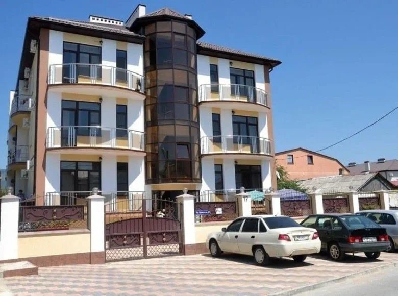 Коммерческое помещение 3 326 м² в Ташкенте, Узбекистан