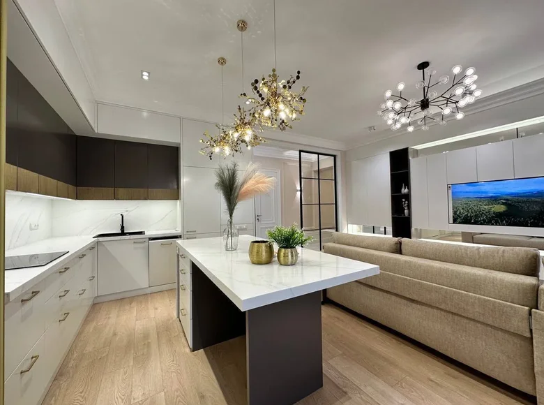 Kvartira 3 xonalar 112 m² Toshkentda