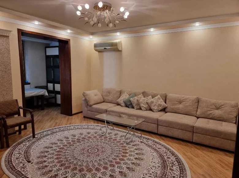 Квартира 3 комнаты 90 м² в Ташкенте, Узбекистан