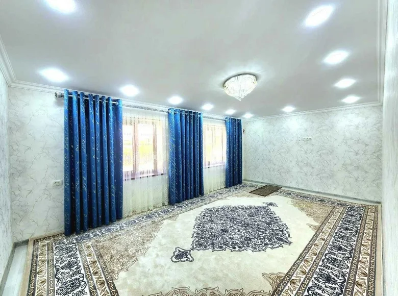 Kvartira 3 xonalar 76 m² Samarqandda