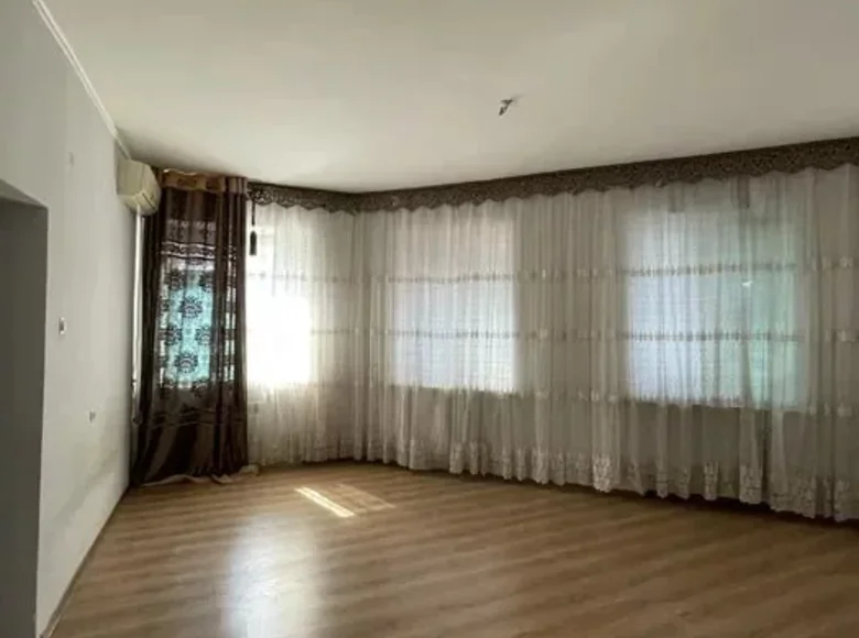 Kvartira 2 xonalar 45 m² Toshkentda