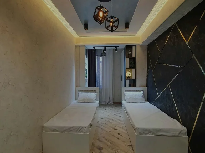 Kvartira 4 xonalar 120 m² Toshkentda, Oʻzbekiston