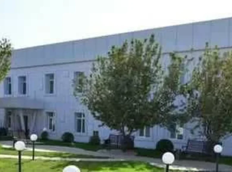 Коммерческое помещение 1 300 м² в Ташкенте, Узбекистан