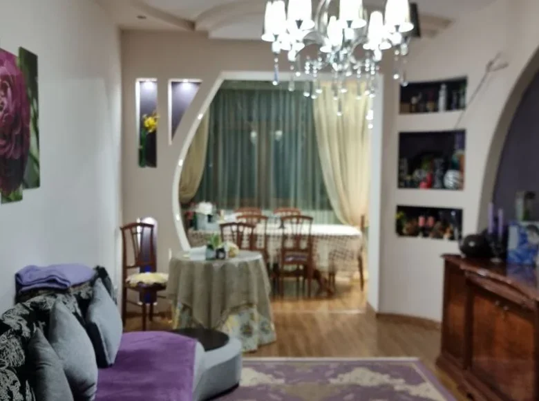 Ko'p darajali kvartiralar 4 xonalar 120 m² Samarqandda