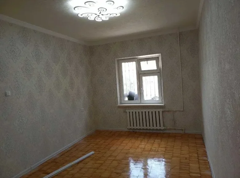 Kvartira 1 xona 38 m² Toshkentda