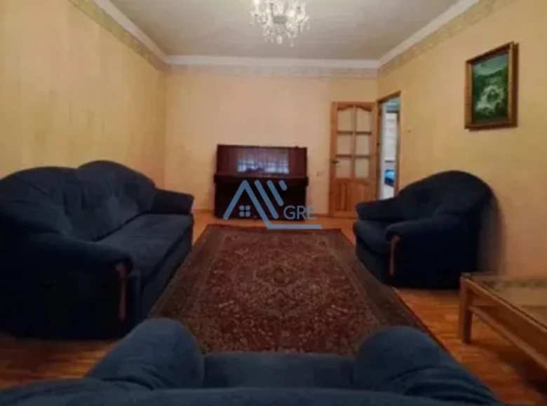 Kvartira 3 xonalar 90 m² Toshkentda